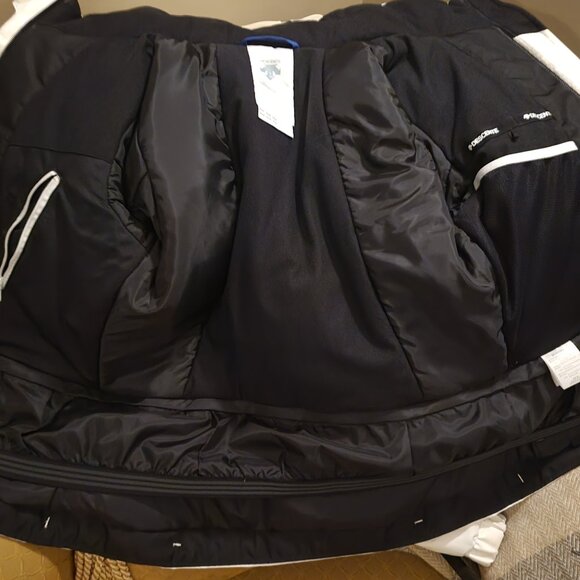 Descente Womens White Ski Jacket with removable hood - Picture 8 of 10